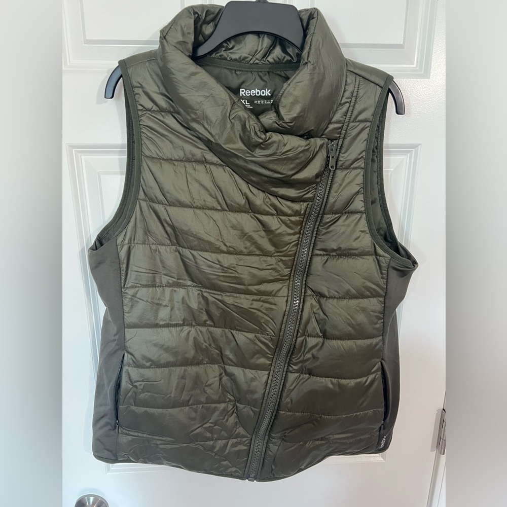 Womans Reebok Vest - Hunter Green - size XL